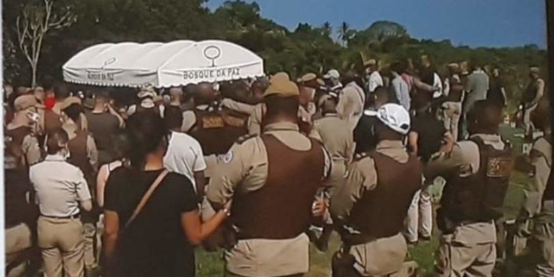 Tenente da Rondesp assassinado em Cosme de Farias é sepultado na tarde desta segunda (13) 1