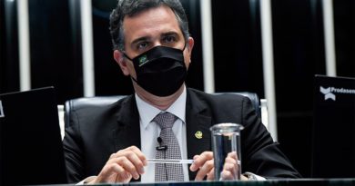 Pacheco devolve MP que dificultava retirada de conteúdo da internet 2