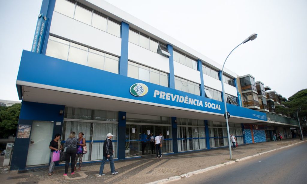 Prova de vida para segurados do INSS é suspensa até fim do ano 1
