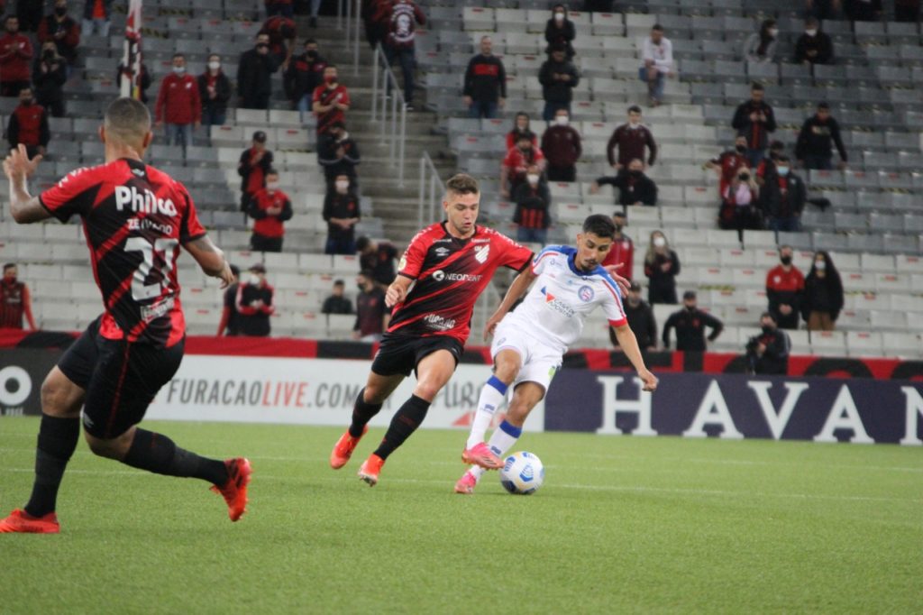 Bahia surpreende o Athletico e volta a vencer no Brasileirão 1