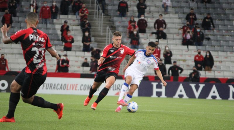 Bahia surpreende o Athletico e volta a vencer no Brasileirão 10