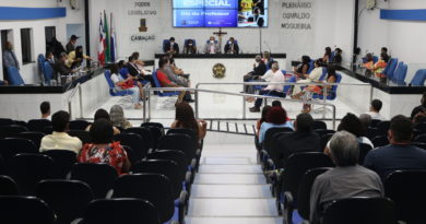 Câmara de Camaçari realiza sessão especial em homenagem aos professores de Camaçari 3