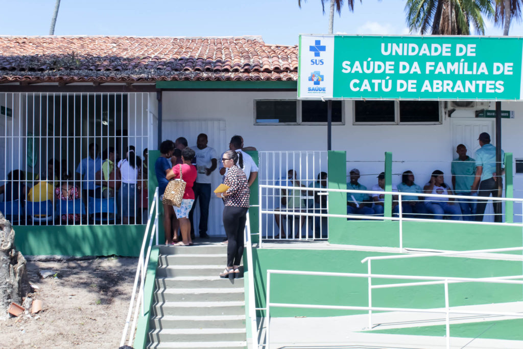 Com aproximadamente 310 mil habitantes, Camaçari tem cerca de 600 cartões do SUS 1