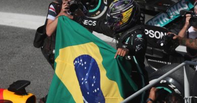 Hamilton se impõe em duelo contra Verstappen e vence GP do Brasil de Fórmula 1 2