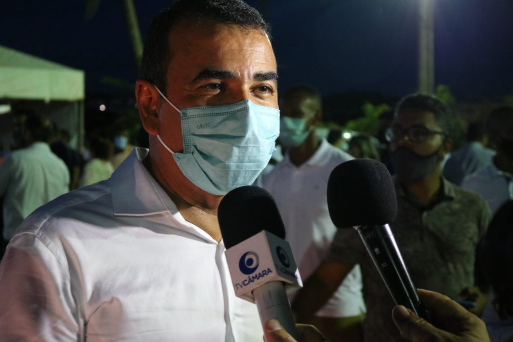 Vereadores de Camaçari marcam presença na cerimônia de entrega do Trevo da Cascalheira 1