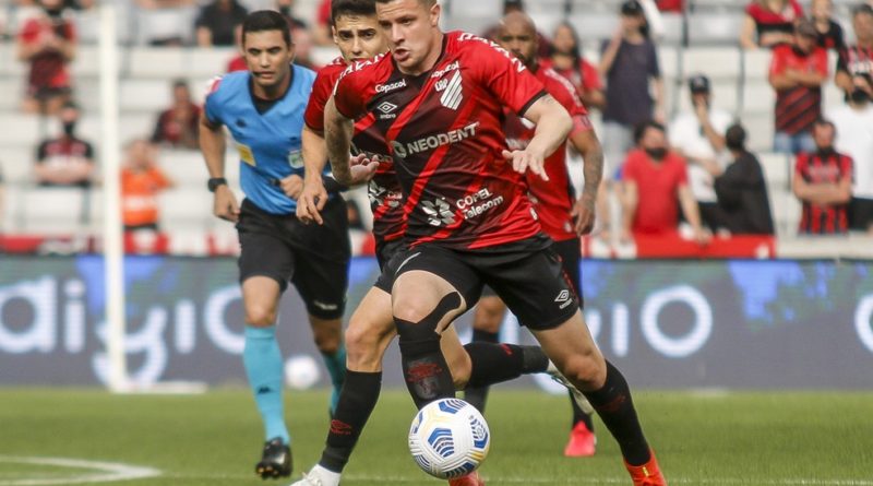 Em partida pelo Brasileirão, Athletico empata com o Flamengo e amplia freguesia do time carioca 2