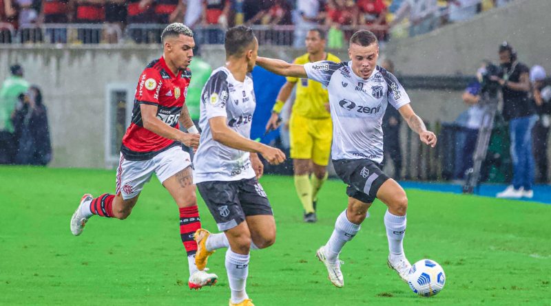 Flamengo vence o Ceará no Maracanã e adia titulo do Atlético-MG na rodada 1