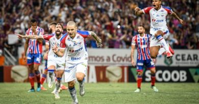 Bahia leva virada do Fortaleza e está rebaixado para Série B 4