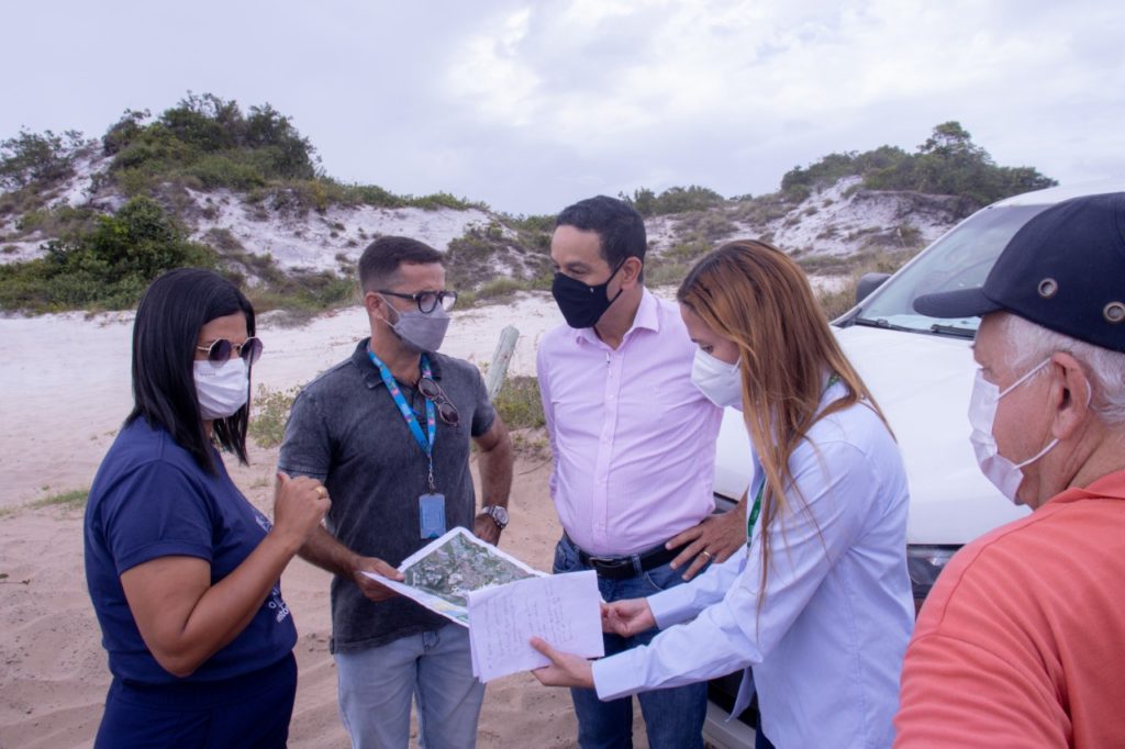 Equipe técnica da Sedur visita área de implantação do Parque das Dunas de Abrantes e Jauá 1