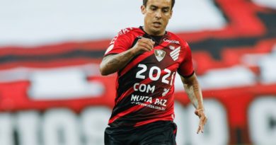 Liminar de advogados de Jadson na CNRD pode impedir Corinthians de registrar técnico Vitor Pereira 2