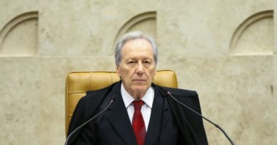 Interferência: Lewandowski suspende decisão do MEC contra passaporte vacinal em universidades 4