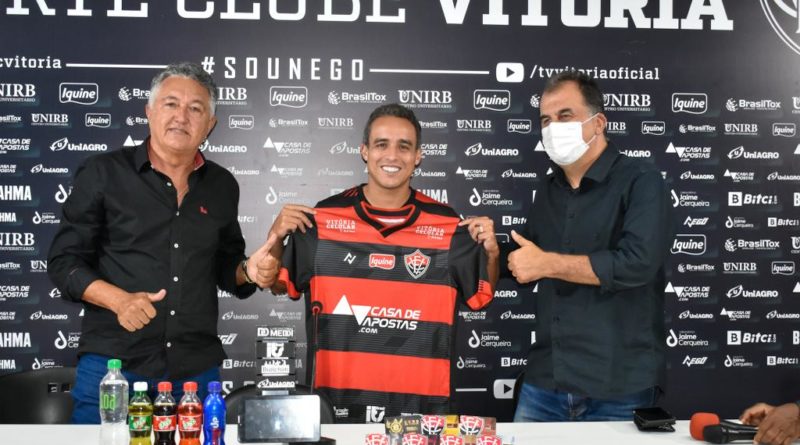 Jadson é apresentado no Vitória: “Não vim aqui por dinheiro, vim aqui mais por desafios” 3