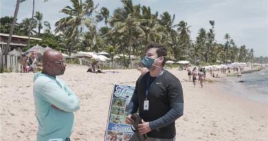 Ação ambiental em Praia do Forte