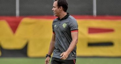 Dado analisa duelo: “Se tivesse que ter um vencedor, este vencedor seria o Vitória” 2