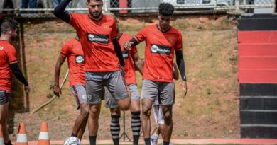 Vitória finaliza preparação para duelo com o Atlético neste sábado 3