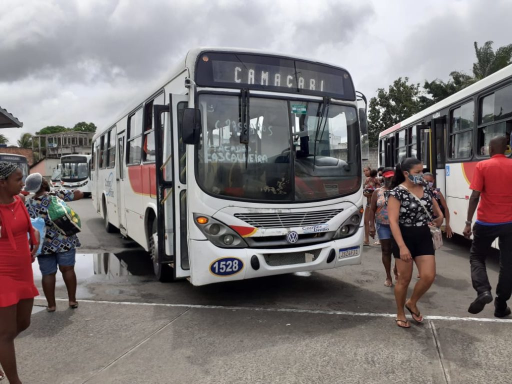 Após 11 dias de paralisação, empresas de ônibus retomam operações em Camaçari 1