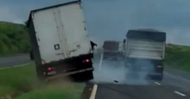 Motorista de carreta provoca acidente após efetuar fechada em outro veículo na estrada 2