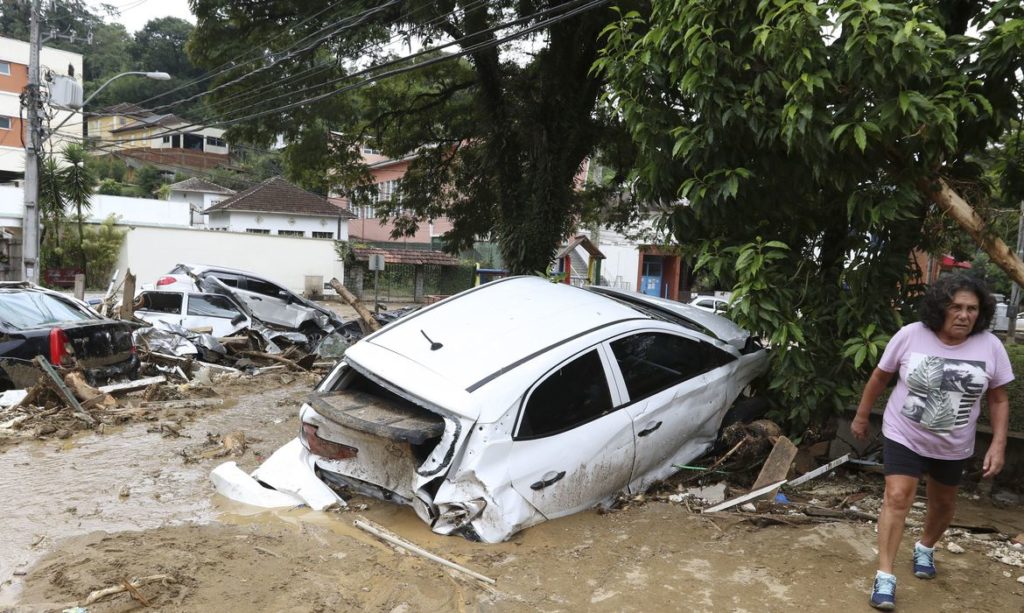 Ministério do Desenvolvimento Regional anuncia verbas para assistência em Petrópolis 1