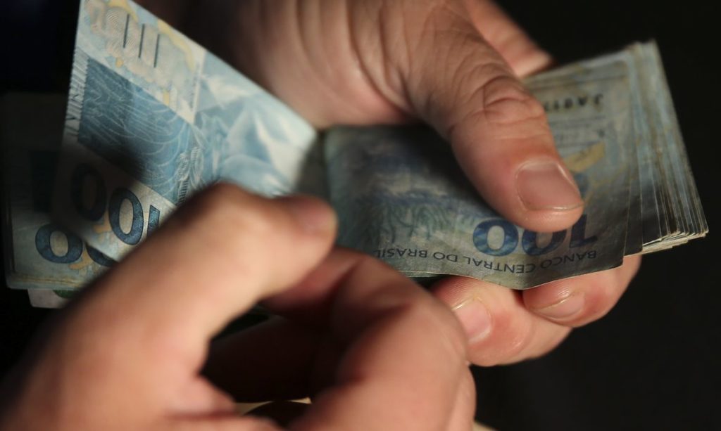 Abono salarial de anos anteriores só poderá ser pedido em março 1