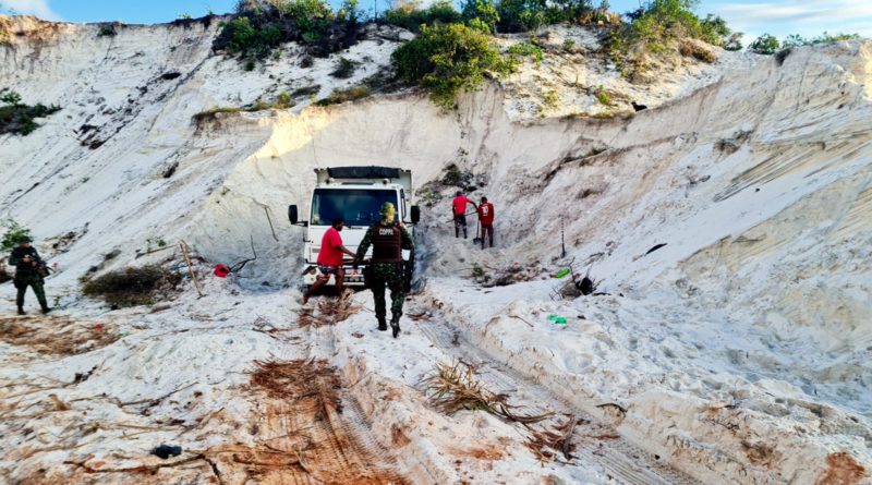 Polícia prende 6 homens por crime ambiental no Parque das Dunas em Jauá 1