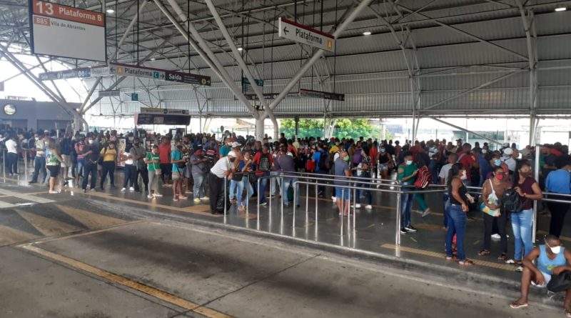 Rodoviários fazem paralisação de 24h e provoca um caos no transporte metropolitano de Salvador 2