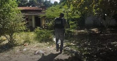 Dois homens são mortos a tiros na Orla de Camaçari 3