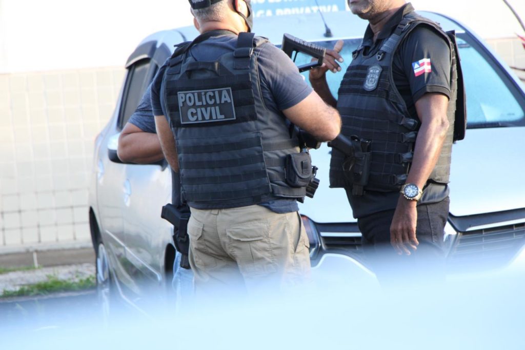 Polícia realiza operação contra facção instalada no Litoral Norte da Bahia 1