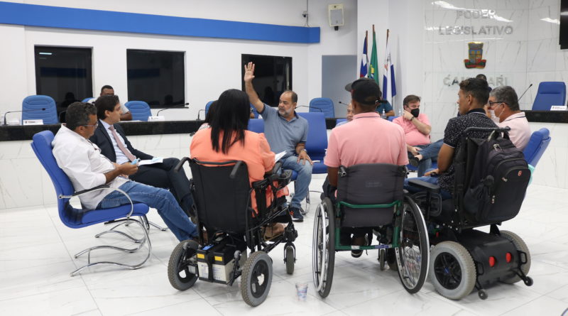 Após protesto dos cadeirantes na Câmara de Camaçari, vereadores se mobilizam e intermediam encontro com a STT 1