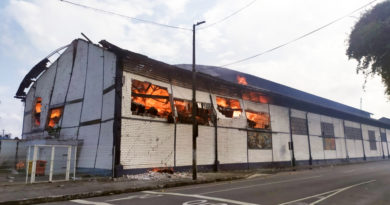 Incêndio atinge galpão da Codeba no bairro do Comércio em Salvador 2