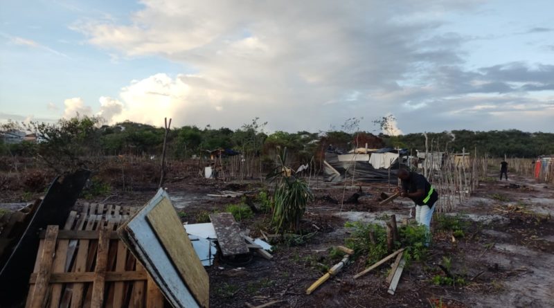 Sedur retira ocupações irregulares da poligonal do Parque das Dunas 1