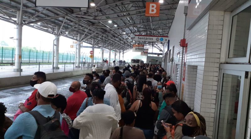 Linha 2 do metrô é normalizada após horas de caos em Salvador 1