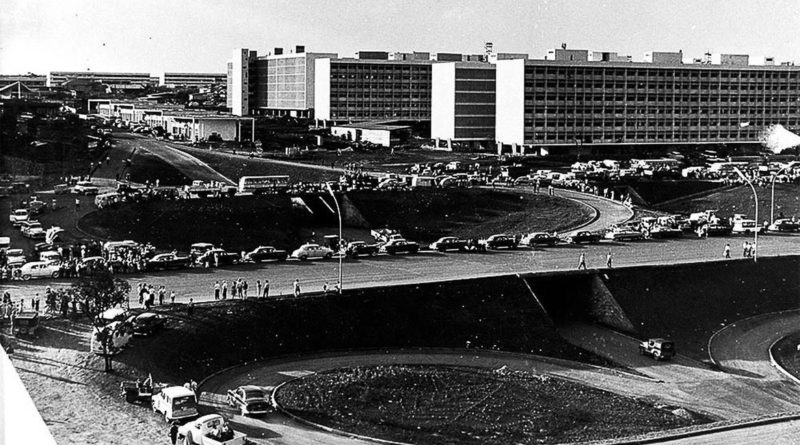 Senado fará sessão solene em homenagem aos 62 anos de Brasília 1