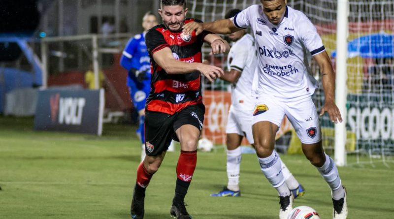 Vitória sofre mais uma derrota no Barradão e segue na zona de rebaixamento da Série C 1