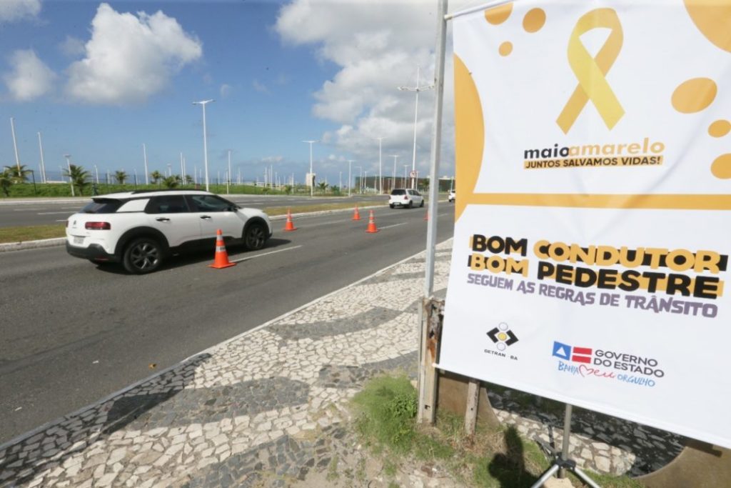 Maio Amarelo: Detran-BA realiza blitz educativa na orla de Salvador 1