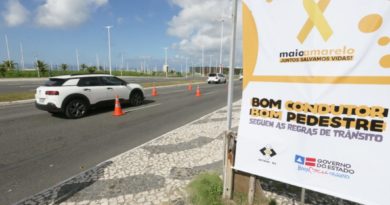 Maio Amarelo: Detran-BA realiza blitz educativa na orla de Salvador 2