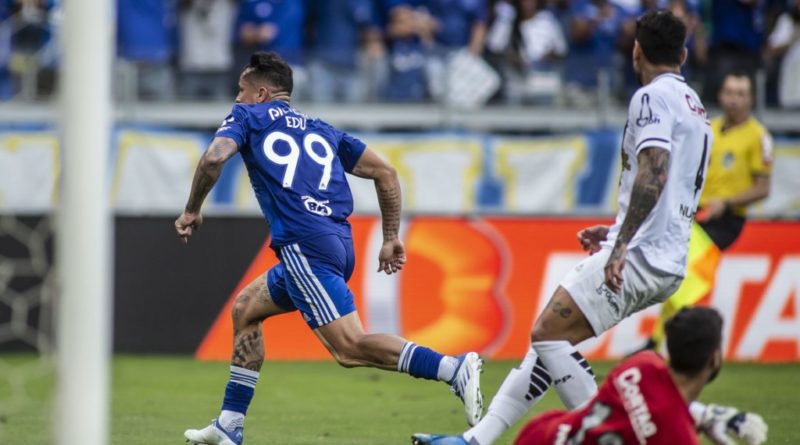 Cruzeiro bate a Ponte Preta e se distancia ainda mais do Bahia na liderança na Série B 8