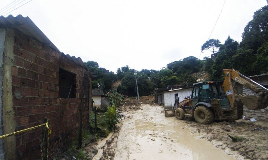 Sobe para 126 o número de mortos por causa das chuvas em Pernambuco 1