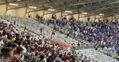 Torcedores de Cruzeiro e Fluminense entram em conflito no Mineirão 2