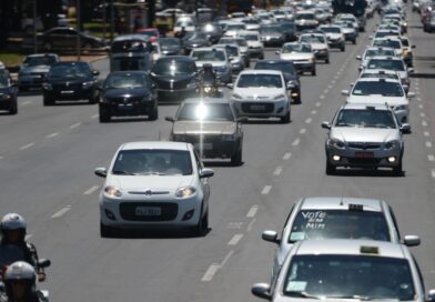 Uber endurece regras e excluirá veículos das categorias Black e Comfort a partir de 2027