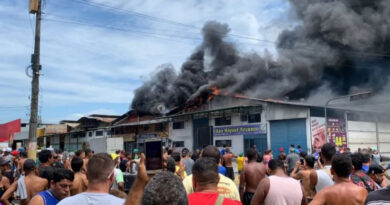 Incêndio atinge Ceasa do RJ nesta segunda-feira (31); houve saques de mercadorias no local 3