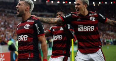 Nos pênaltis, Flamengo vence o Corinthians e conquista título da Copa do Brasil 2