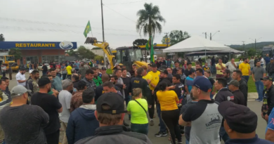 Protestos contra resultado das eleições bloqueia 12 terminais rodoviários pelo país 2