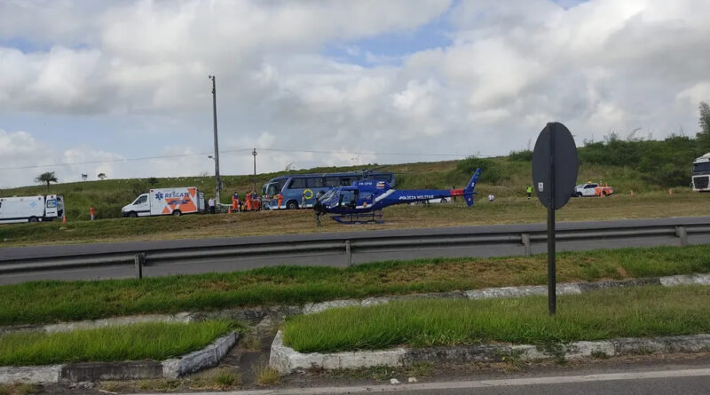 Violência na Bahia: PM é baleado ao reagir a assalto em ônibus na BR-324 1