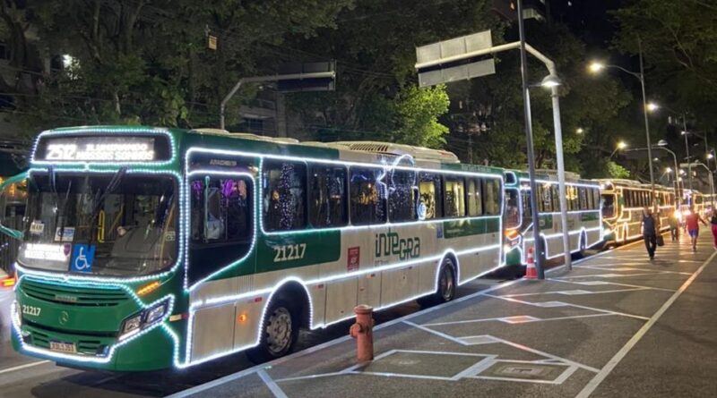 Ônibus terão iluminação especial durante Natal de Salvador 1