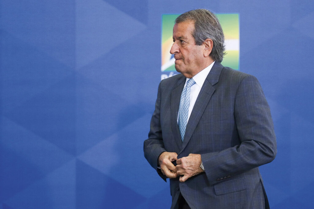 PL suspende salário e atividades partidárias de Jair Bolsonaro após perda de direitos políticos 1