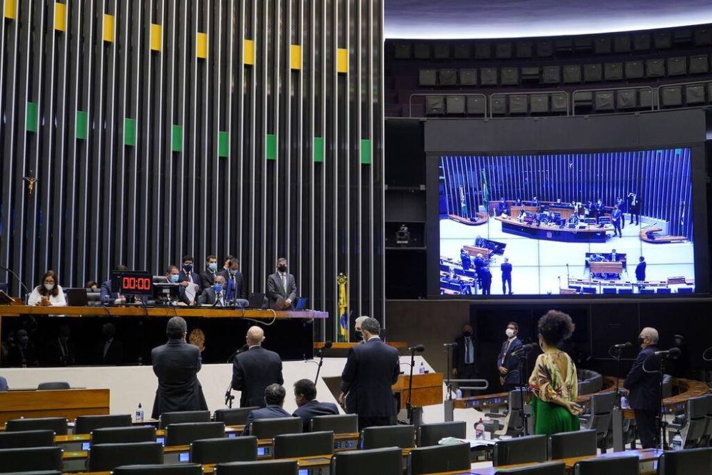 Projeto que proíbe alteração ou edição de textos da Bíblia é aprovado na Câmara 1