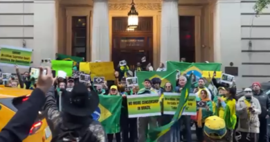 Ministros do STF são alvo de protestos em Nova York 4