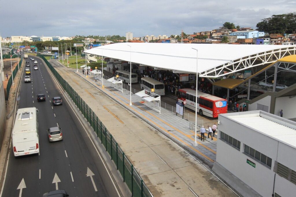Assalto no Terminal de Ônibus do Aeroporto acaba em tiro e confusão 1