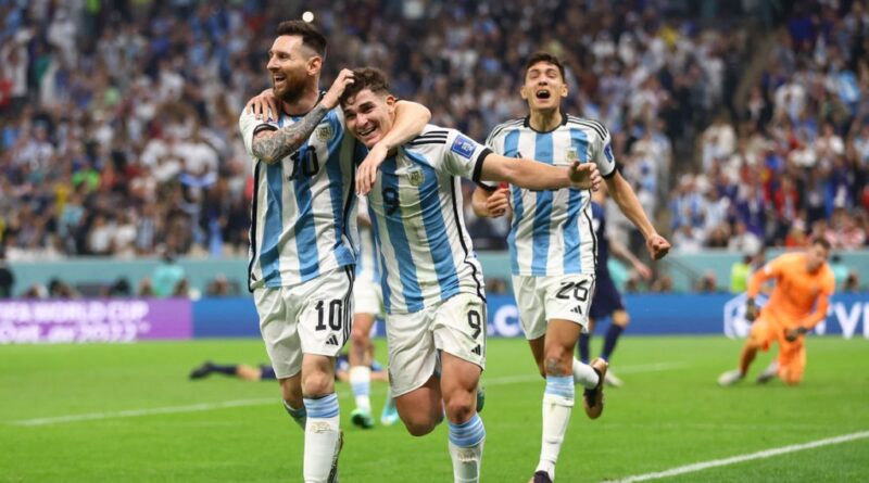 Messi brilha contra a Croácia e Argentina se classifica para final da Copa 1