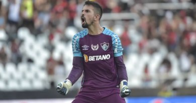 Goleiro reserva do Fluminense é emprestado ao Bahia